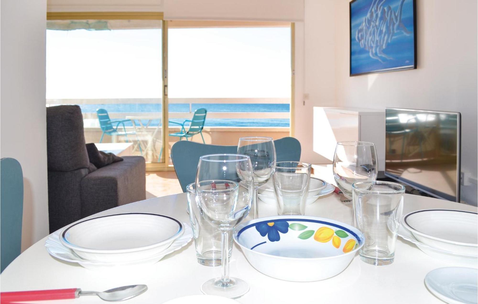 3 Bedroom Beautiful Apartment In Lloret De Mar Kültér fotó