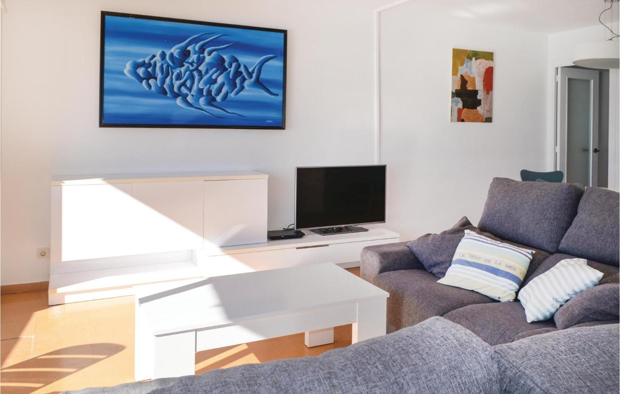 3 Bedroom Beautiful Apartment In Lloret De Mar Kültér fotó