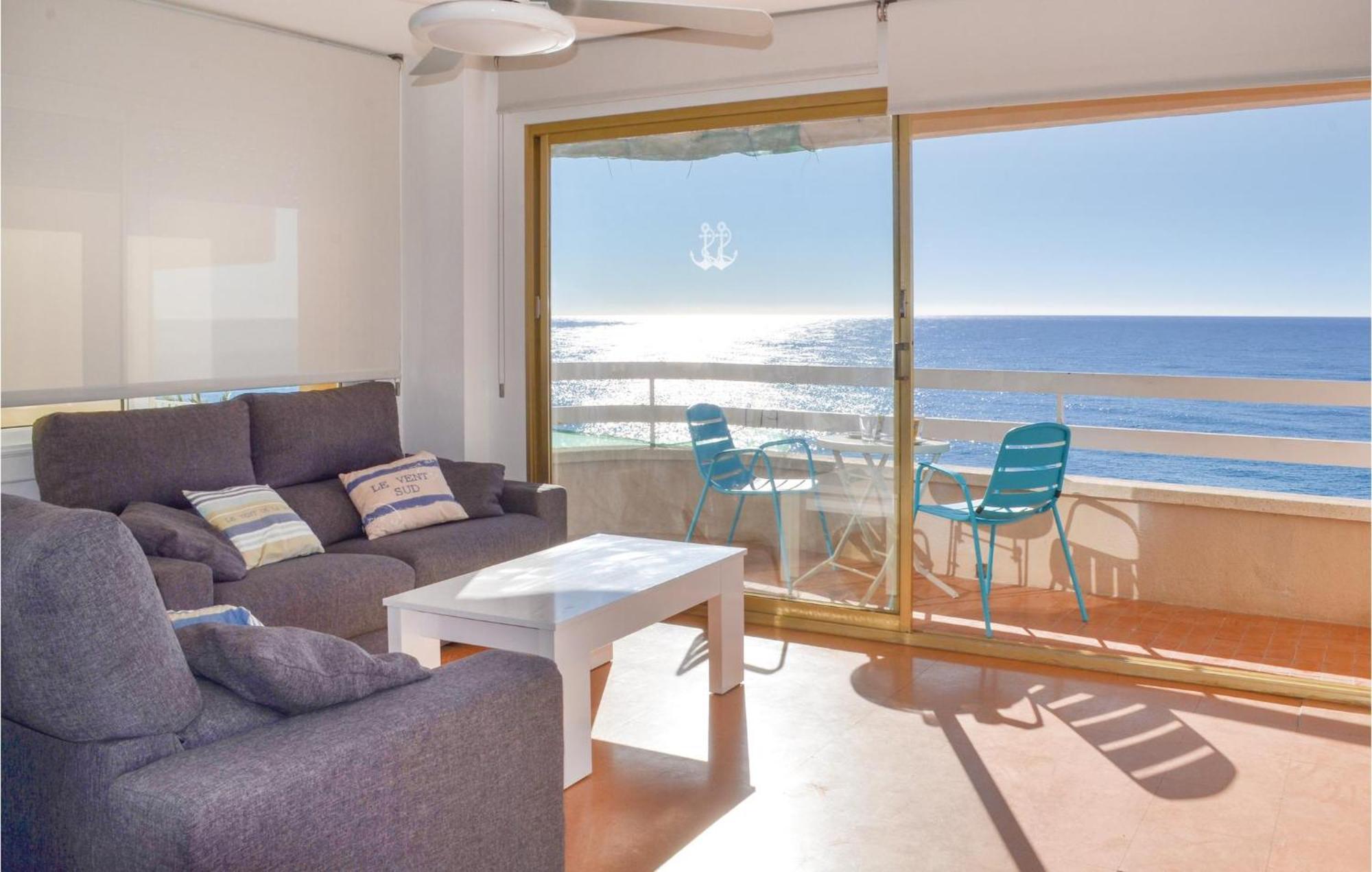 3 Bedroom Beautiful Apartment In Lloret De Mar Kültér fotó